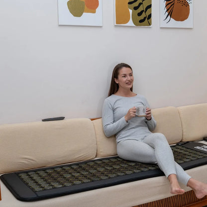 Inframadrass med jade och turmalinstenar